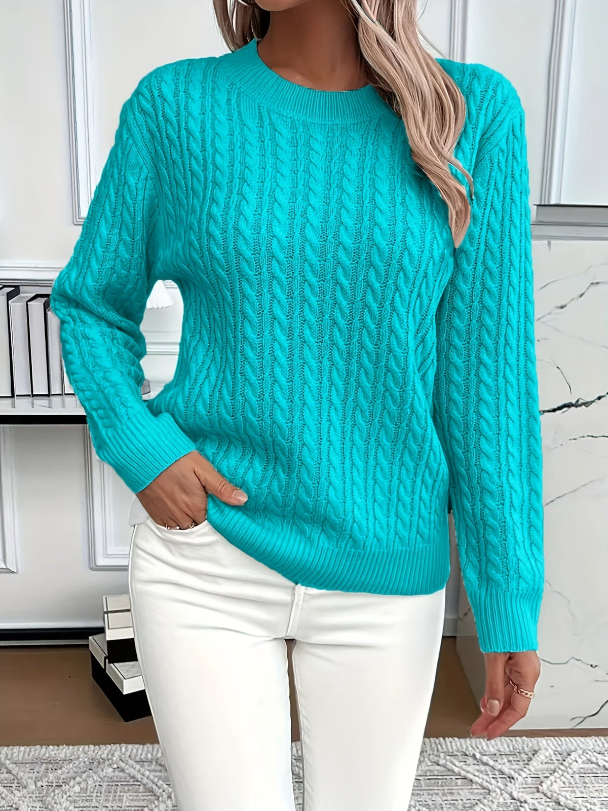 Women's Relaxed Cable Knit Pullover for Chilly Days