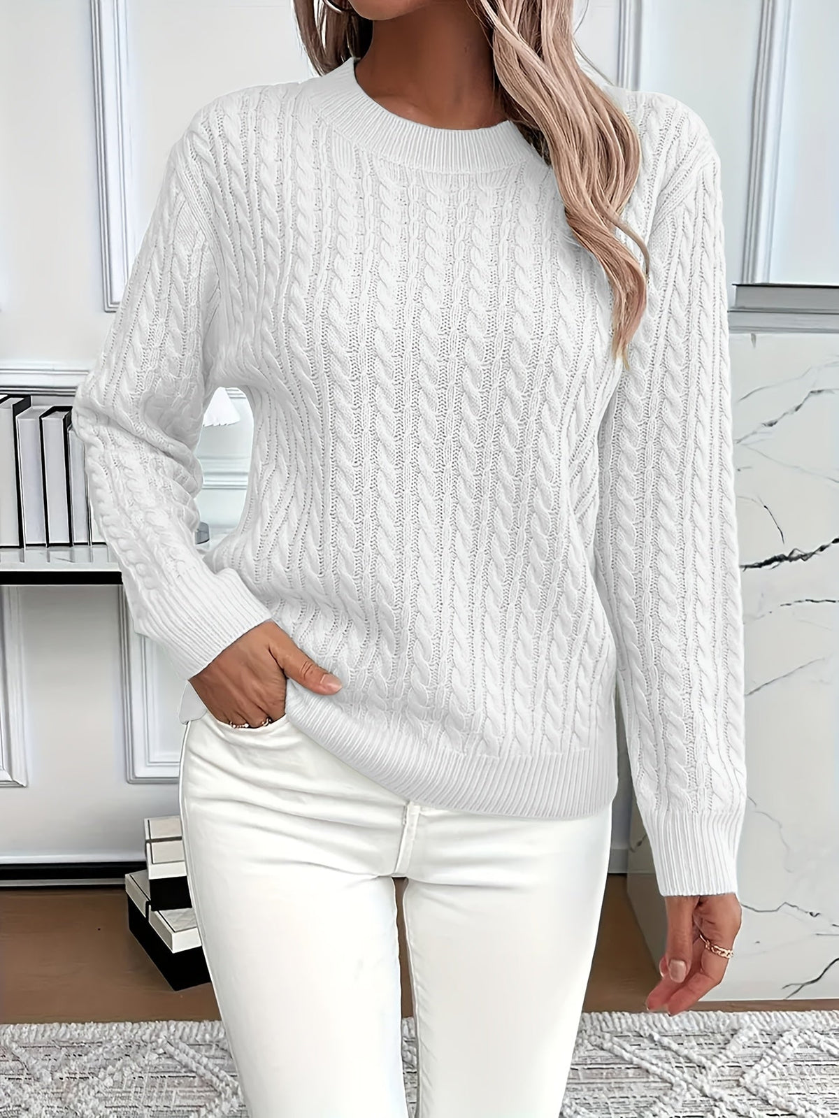 Women's Relaxed Cable Knit Pullover for Chilly Days