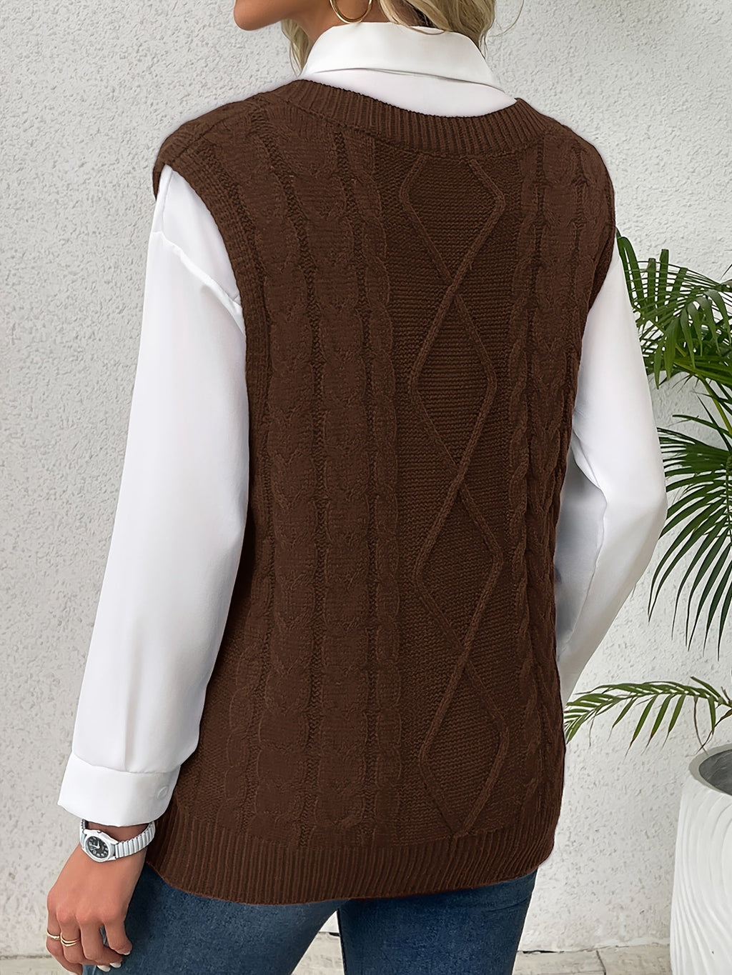 Women's V-Neck Cable Knit Sleeveless Sweater Vest