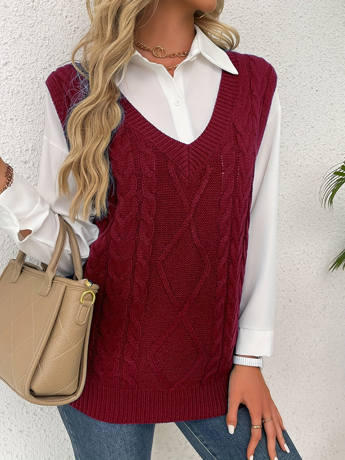 Women's V-Neck Cable Knit Sleeveless Sweater Vest