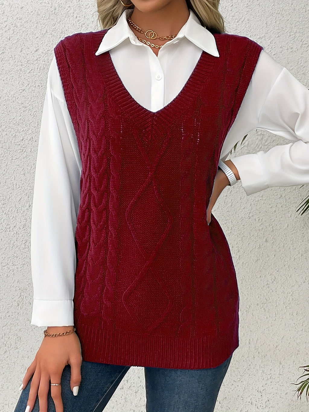 Women's V-Neck Cable Knit Sleeveless Sweater Vest