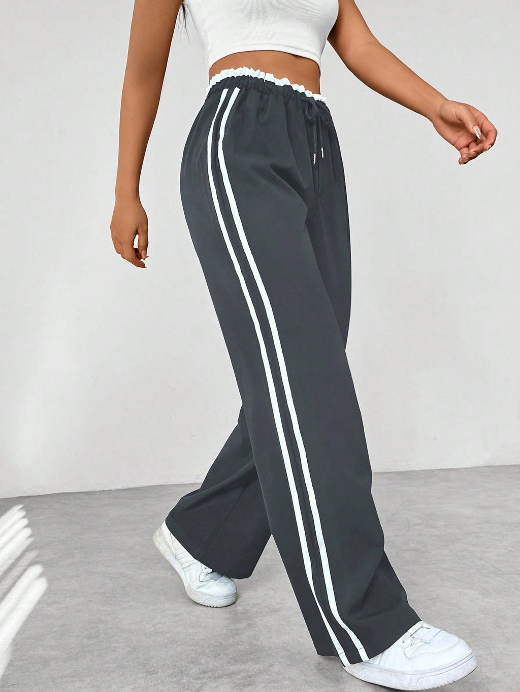 Women's Elastic Waist Pull-On Wide-Leg Sweatpants