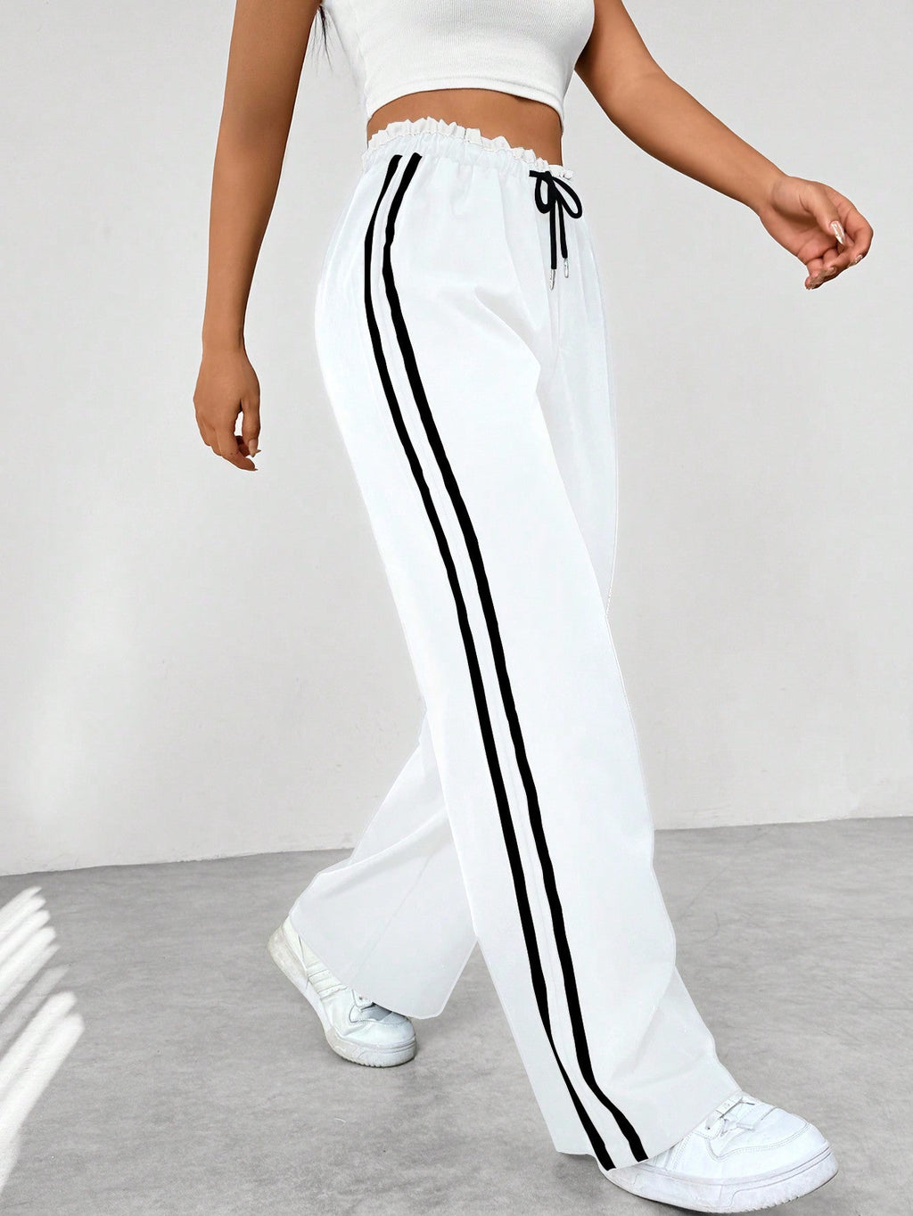 Women's Elastic Waist Pull-On Wide-Leg Sweatpants