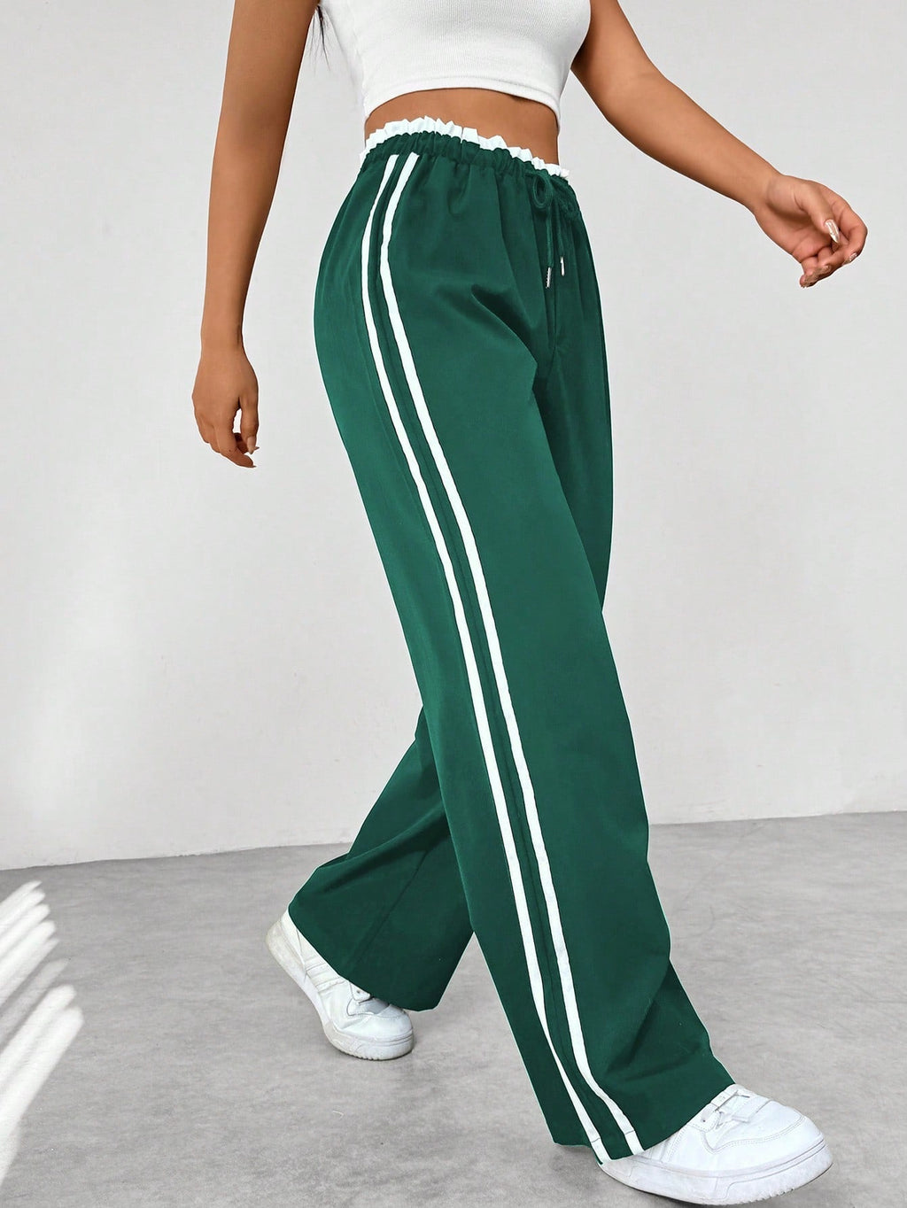 Women's Elastic Waist Pull-On Wide-Leg Sweatpants