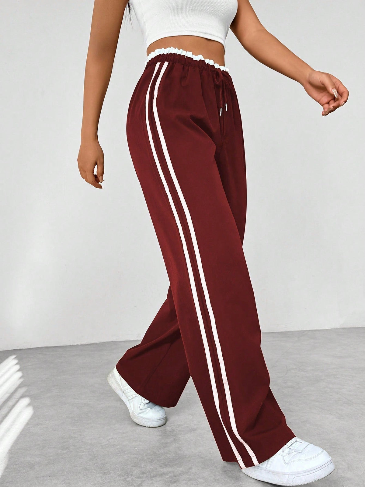 Women's Elastic Waist Pull-On Wide-Leg Sweatpants