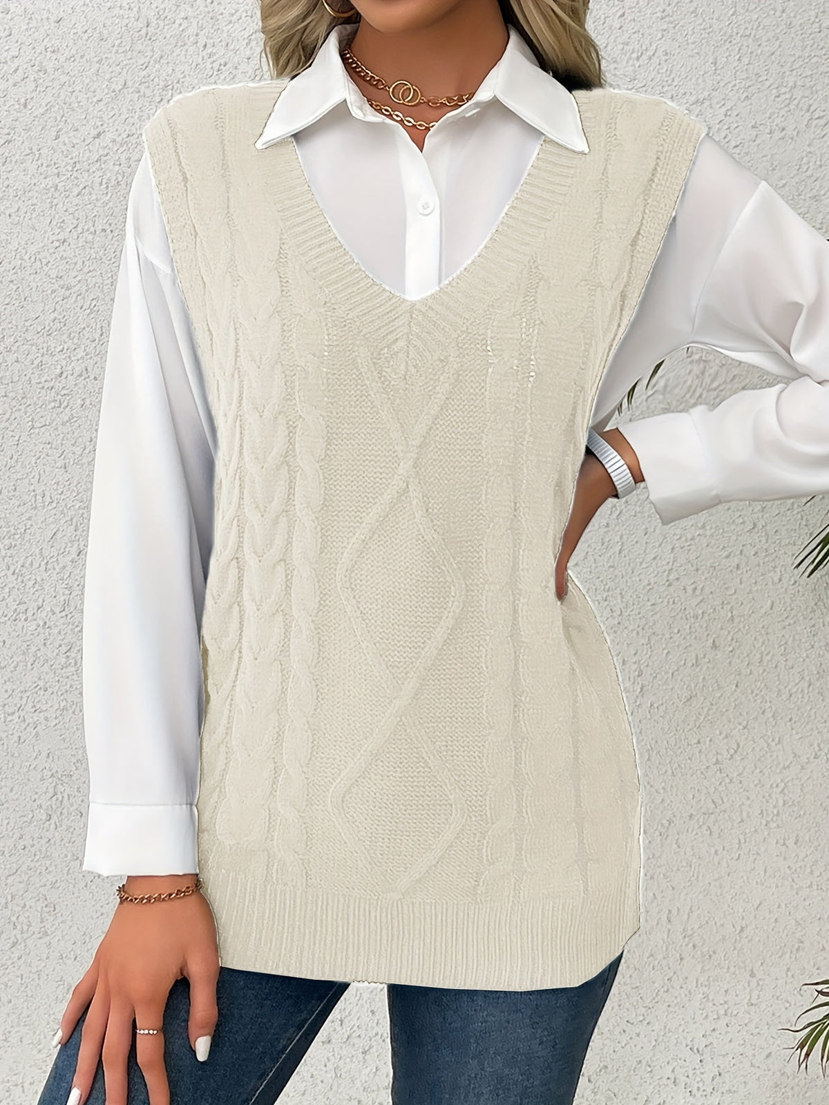 Women's V-Neck Cable Knit Sleeveless Sweater Vest