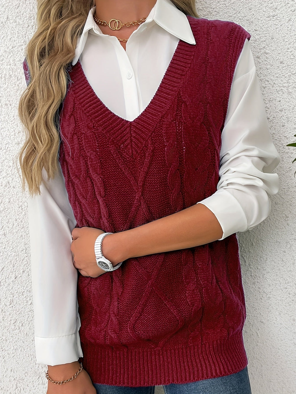 Women's V-Neck Cable Knit Sleeveless Sweater Vest