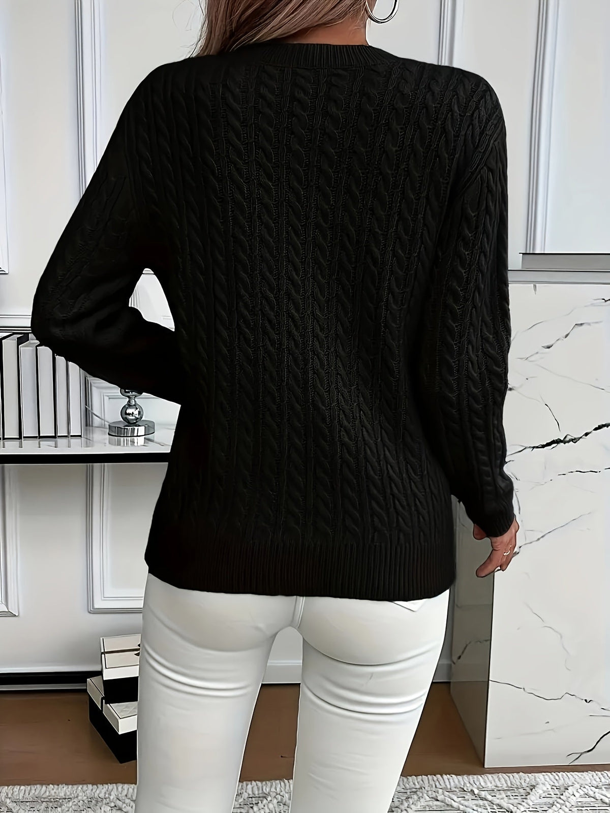 Women's Relaxed Cable Knit Pullover for Chilly Days