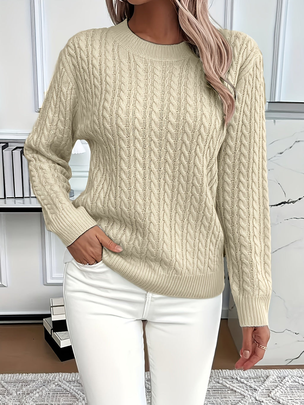 Women's Relaxed Cable Knit Pullover for Chilly Days