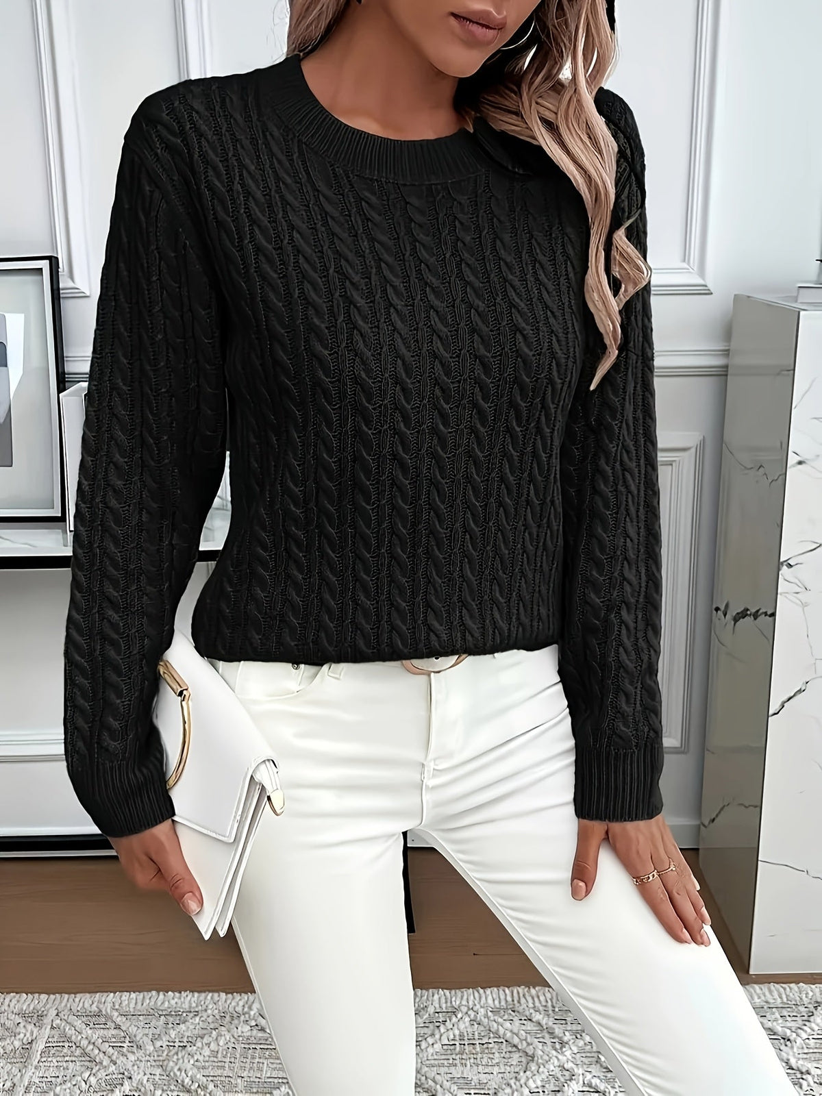 Women's Relaxed Cable Knit Pullover for Chilly Days