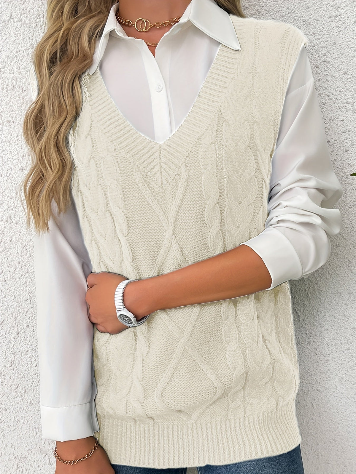 Women's V-Neck Cable Knit Sleeveless Sweater Vest
