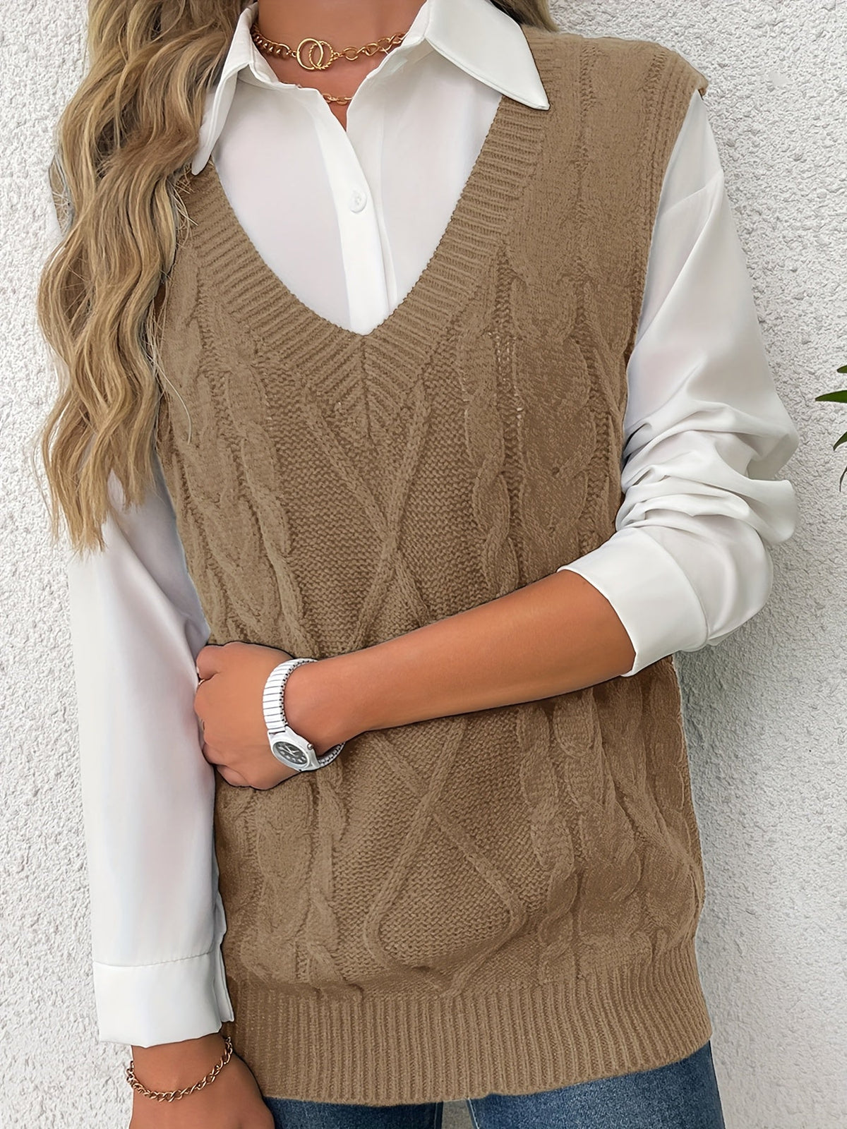 Women's V-Neck Cable Knit Sleeveless Sweater Vest