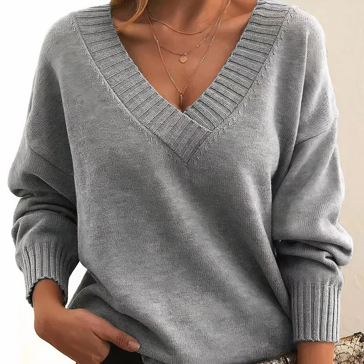 Women's Balloon-Sleeve V-Neck Knit Pullover