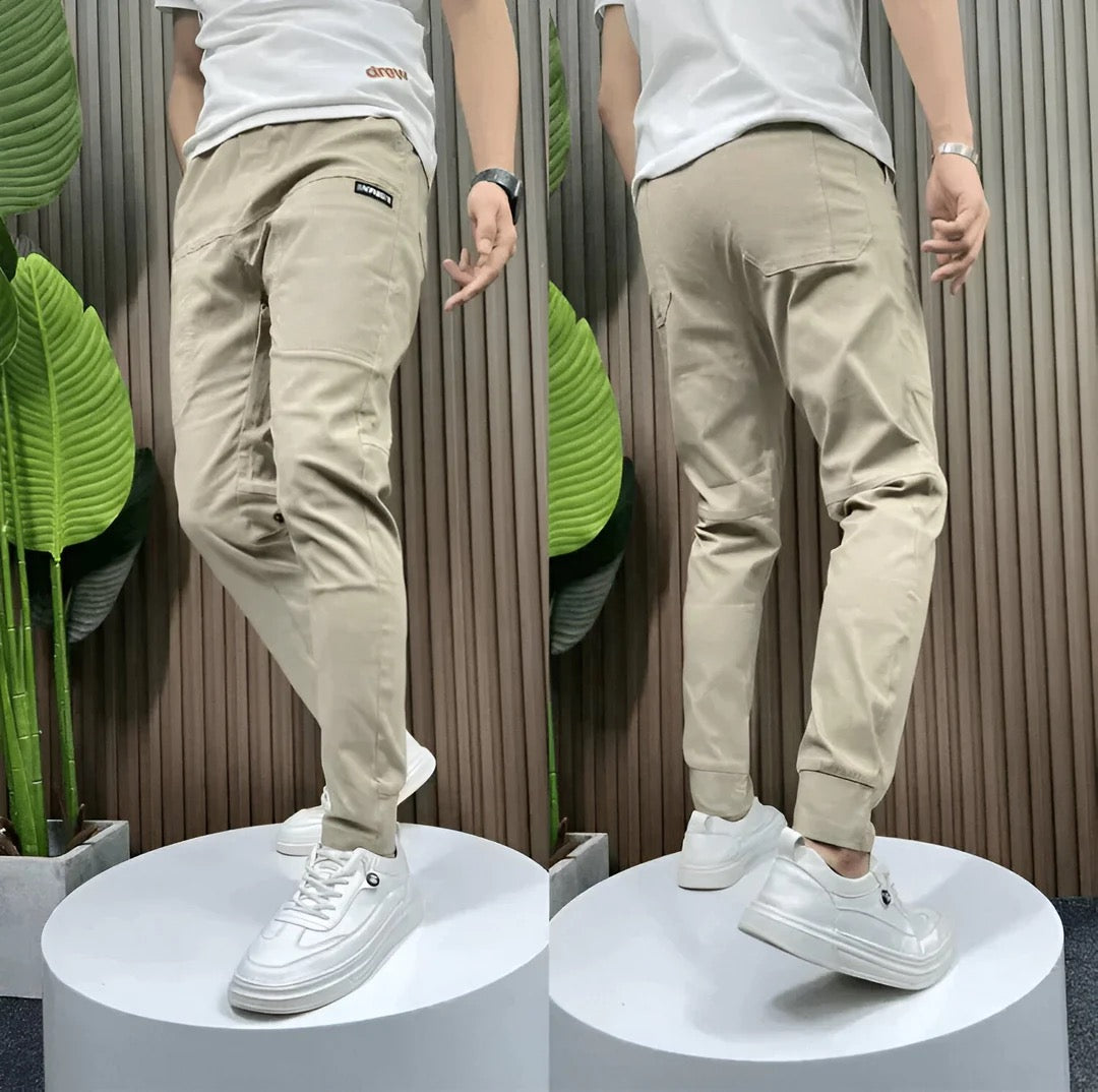 Men's Slim Tapered Cut Cargo Sweatpants
