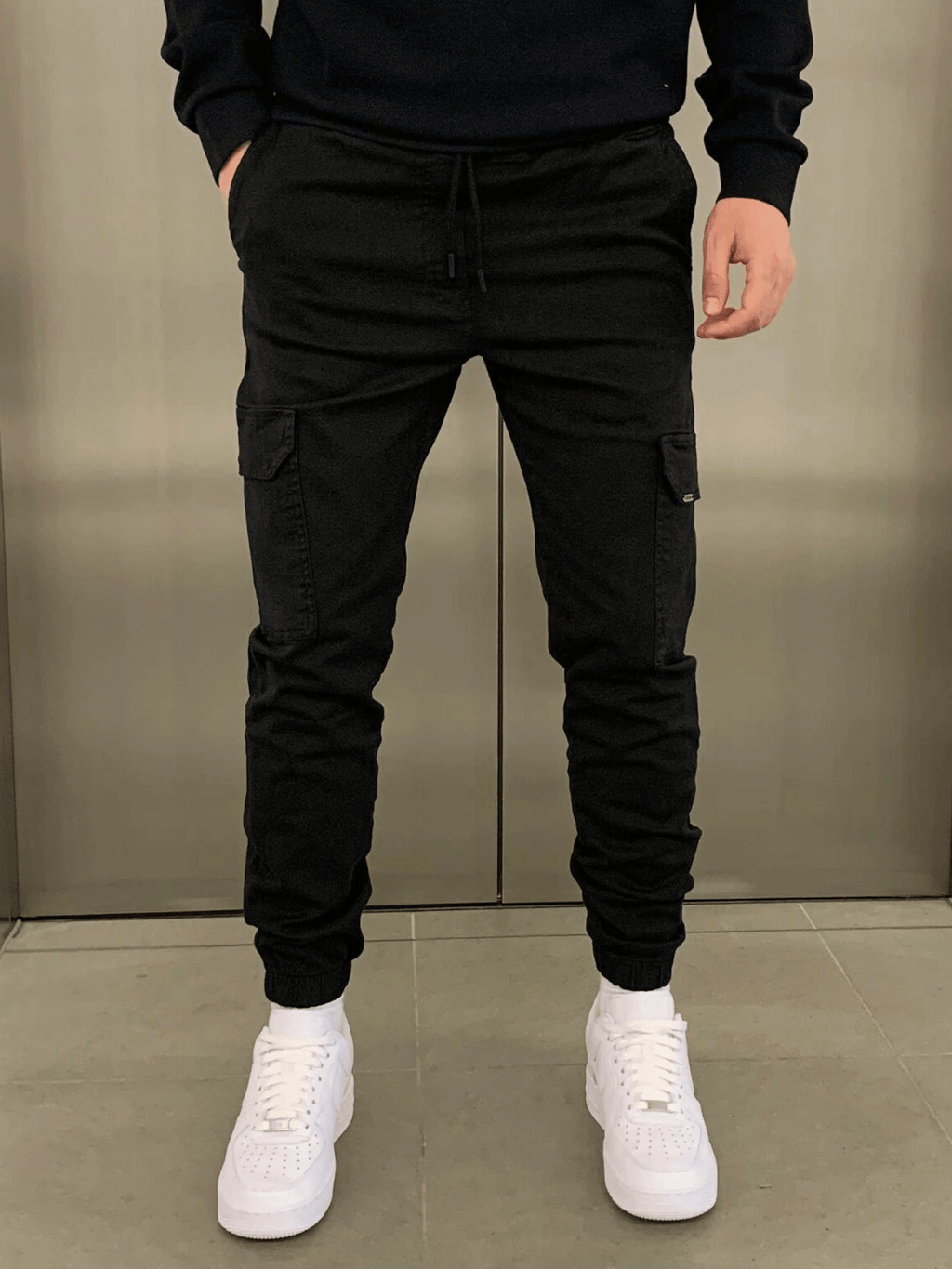 Men's Adjustable Tie-Waist Side-Pocket Cargo Pants
