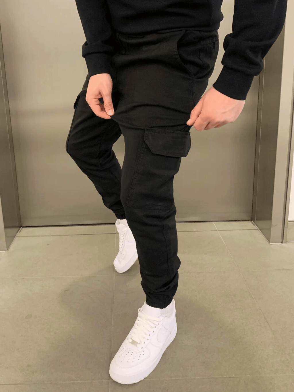 Men's Adjustable Tie-Waist Side-Pocket Cargo Pants
