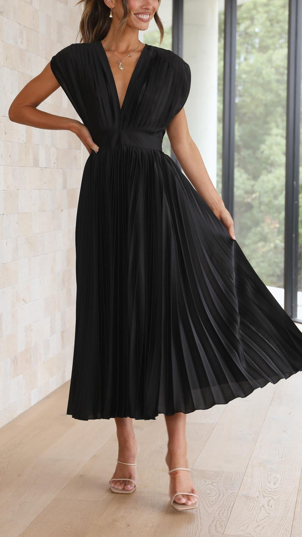 Women's Accordion Pleated V-Neck Wedding Guest Midi Dress