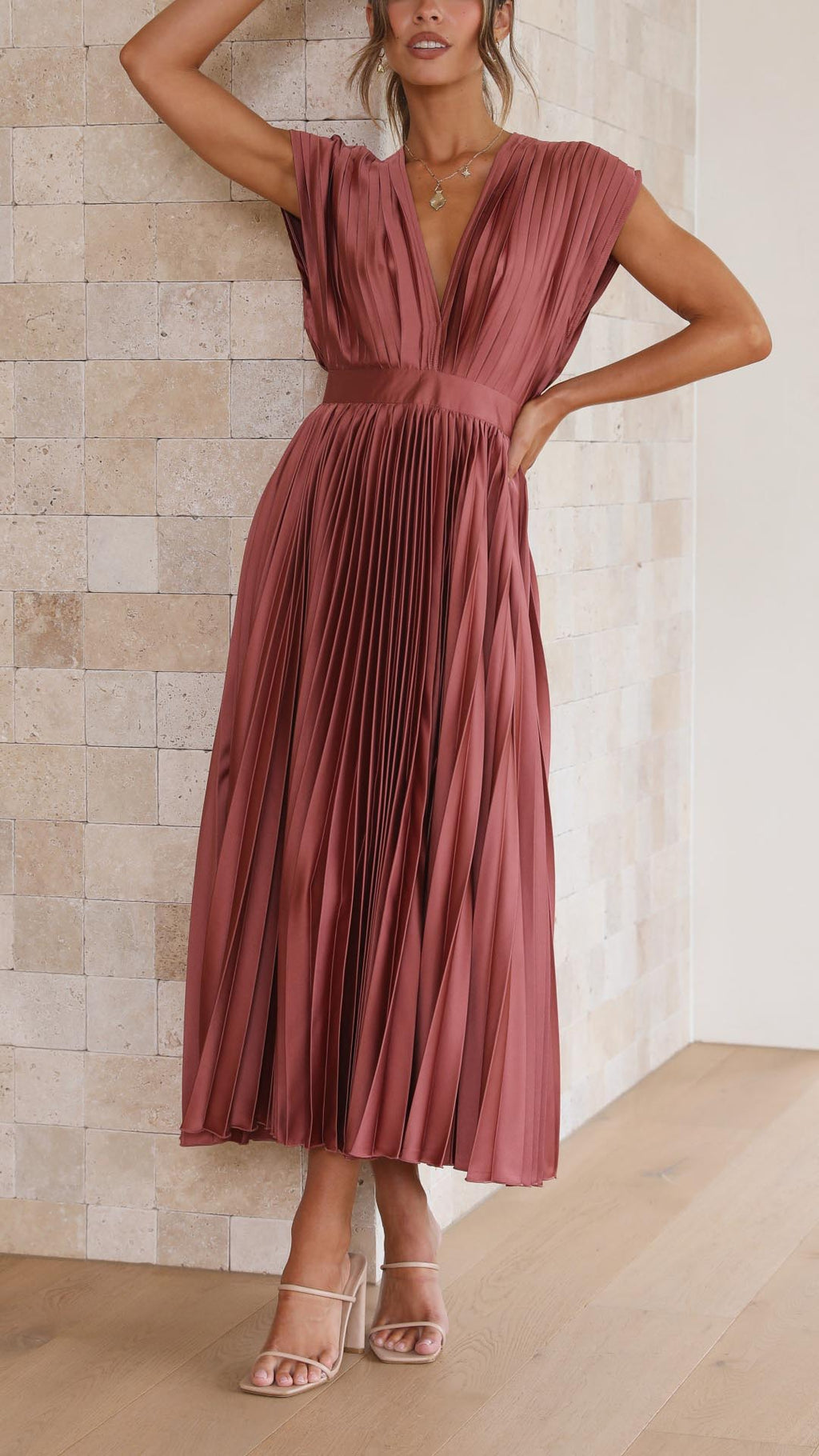 Women's Accordion Pleated V-Neck Wedding Guest Midi Dress
