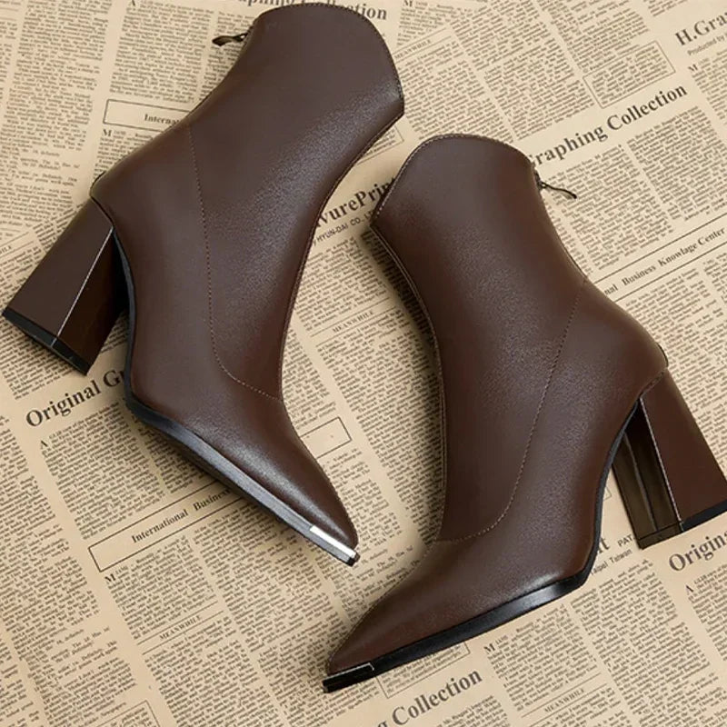Women's Block Heel Pointed Toe Everyday Booties