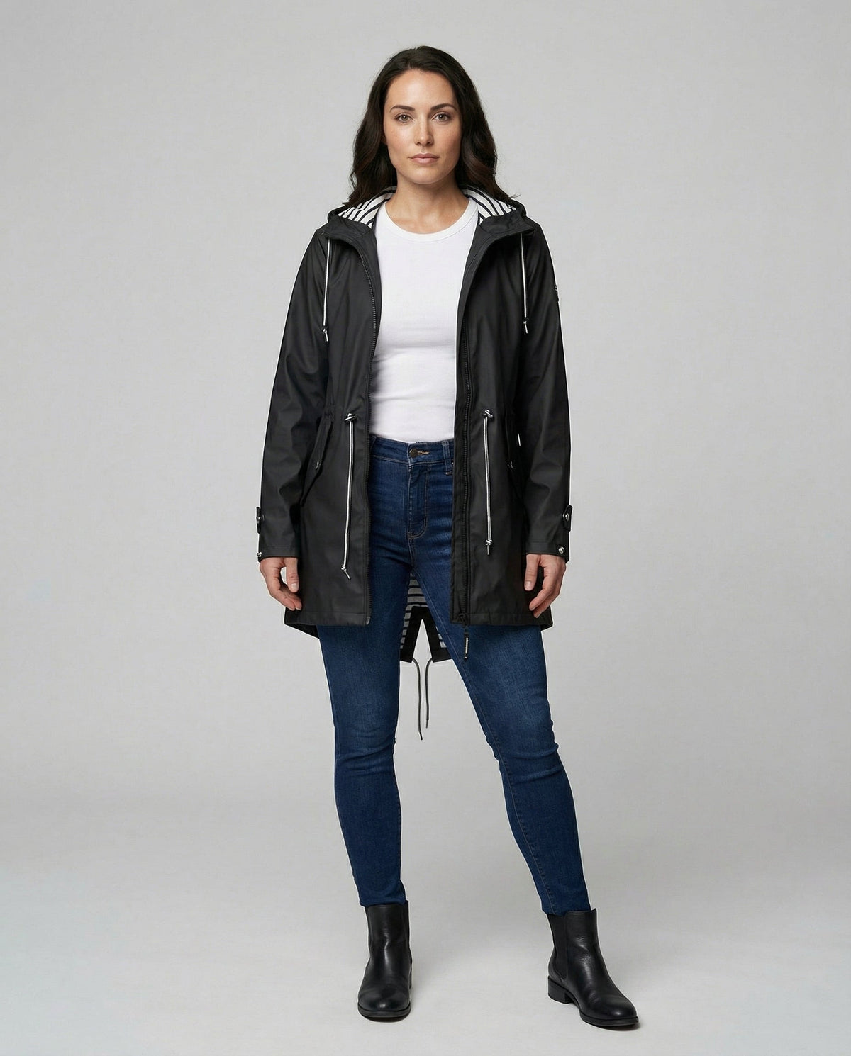 Women's Lightweight Hooded Rain Jacket for Travel