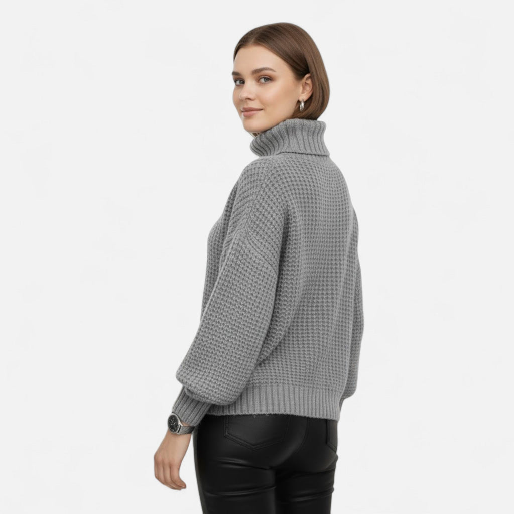 Women's Turtleneck Pullover in Wool-Blend Knit