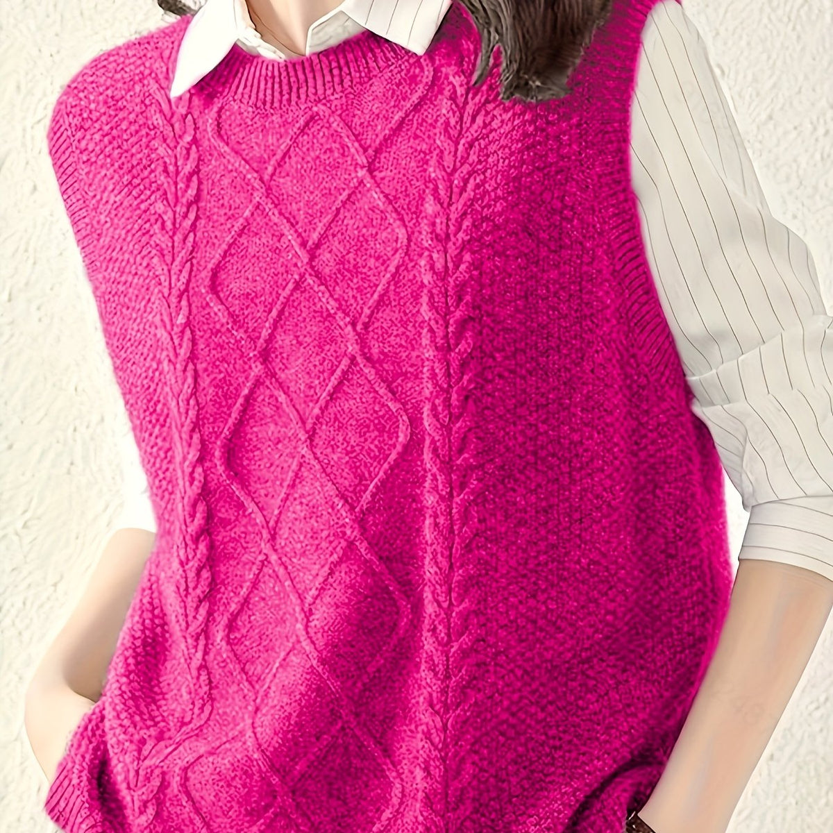 Women's Round Neck Cable Knit Sleeveless Layering Vest