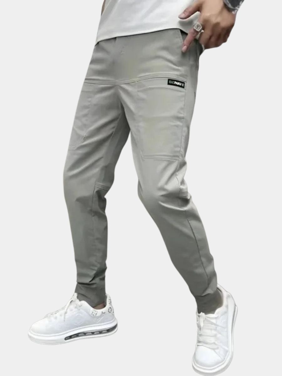 Men's Slim Tapered Cut Cargo Sweatpants