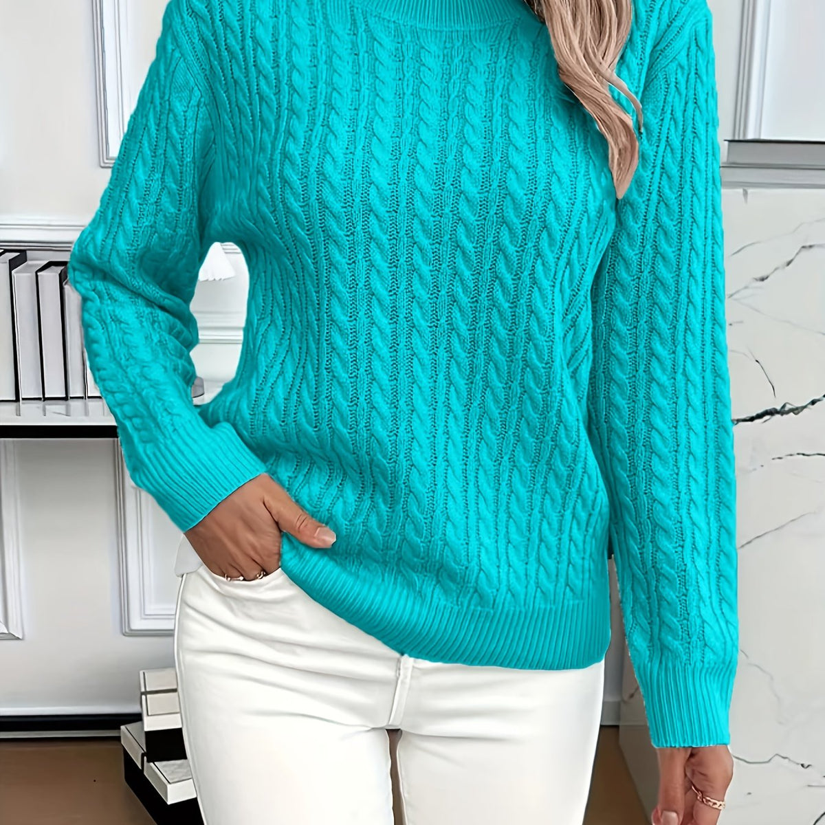 Women's Relaxed Cable Knit Pullover for Chilly Days