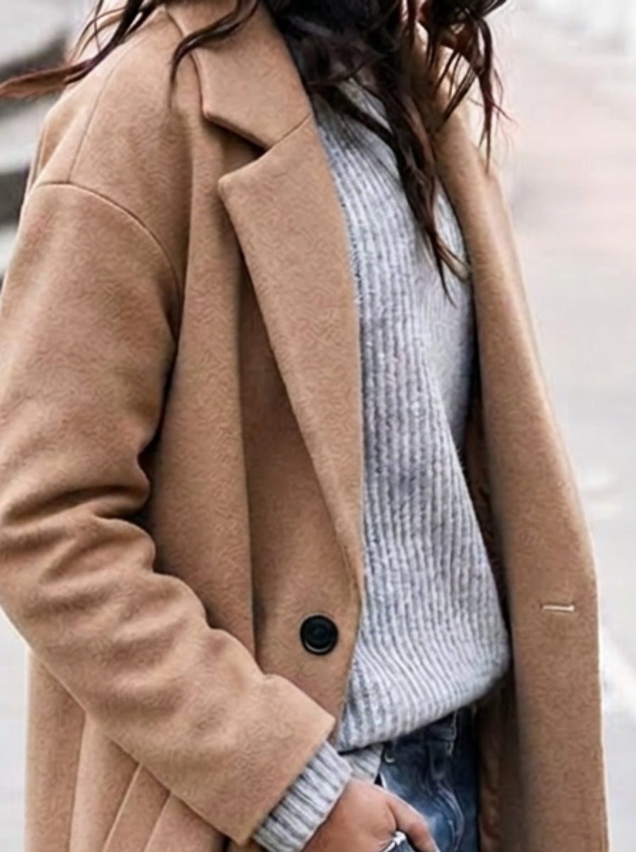 Women's Button-Up Lapel Overcoat in Oversized Fit