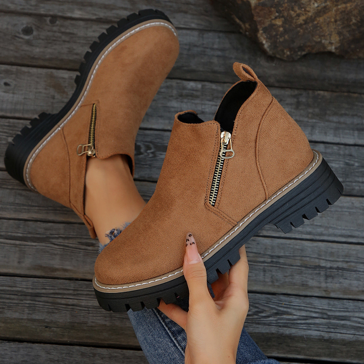 Women's Platform Lug Sole Side Zip Ankle Booties