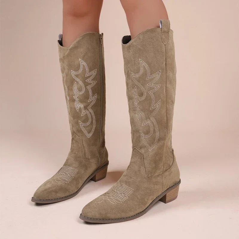 Women's Flat Heel Western Boots for Wide Calves