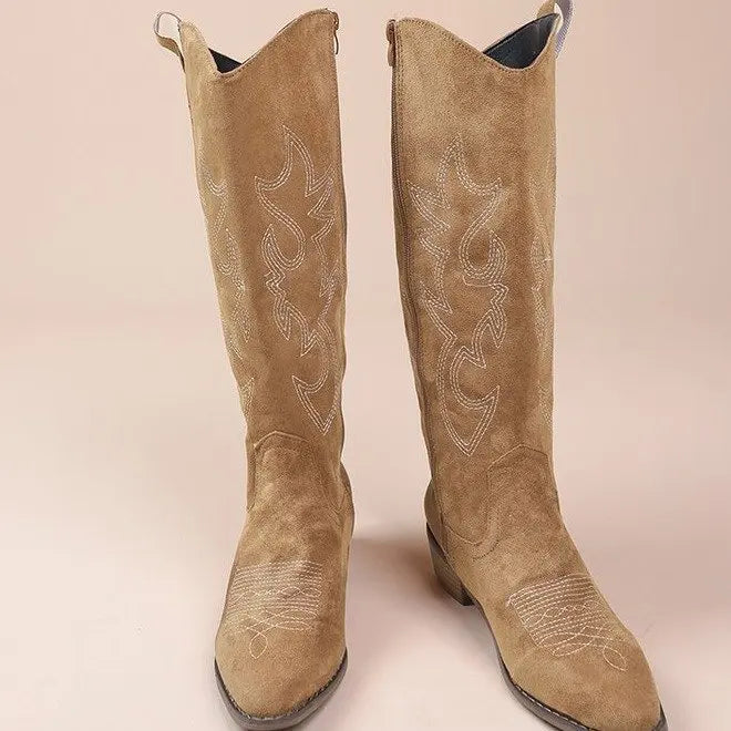 Women's Flat Heel Western Boots for Wide Calves
