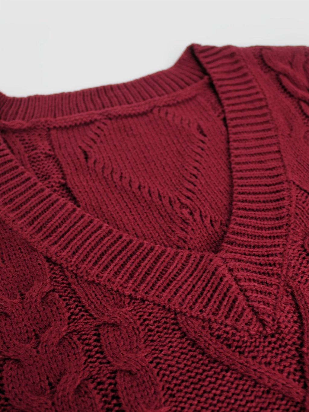 Women's V-Neck Cable Knit Sleeveless Sweater Vest