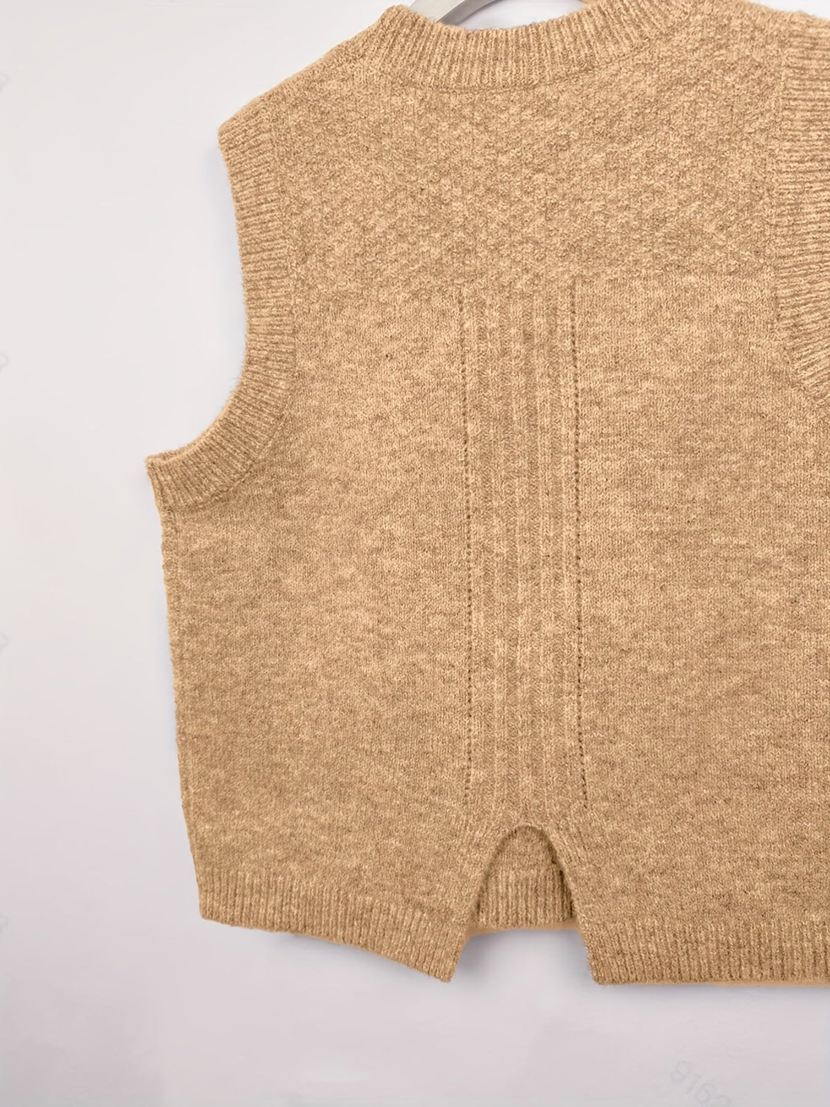 Women's Round Neck Cable Knit Sleeveless Layering Vest