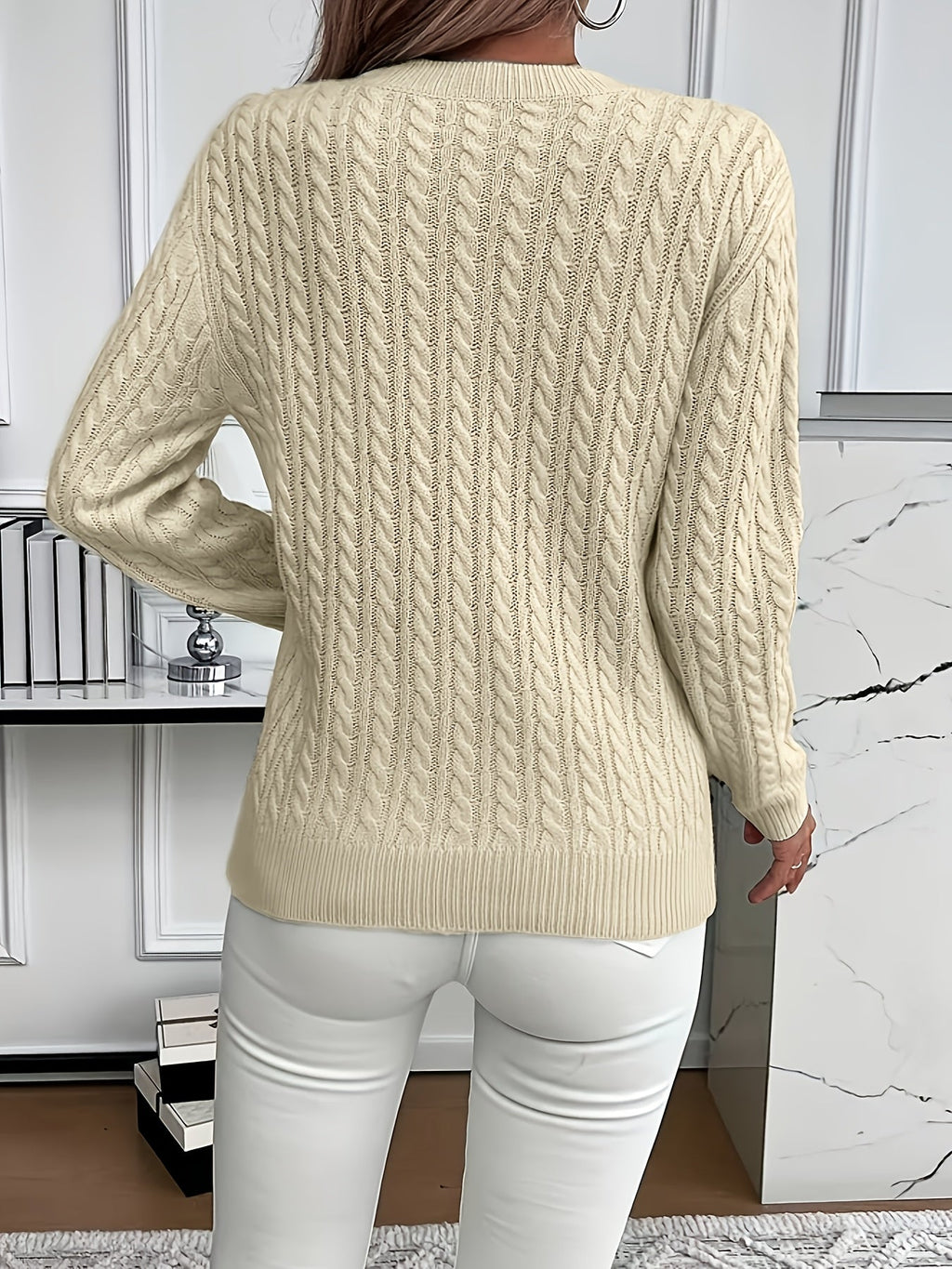 Women's Relaxed Cable Knit Pullover for Chilly Days
