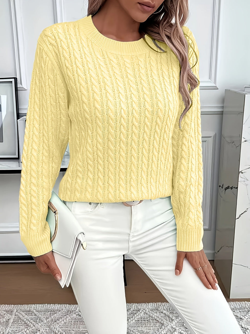 Women's Relaxed Cable Knit Pullover for Chilly Days