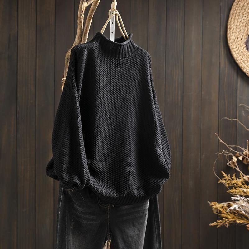 Women's Crew Neck Wool Pullover with Textured Pattern