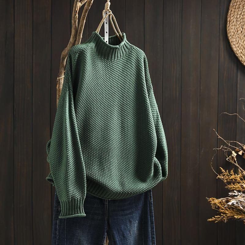 Women's Crew Neck Wool Pullover with Textured Pattern