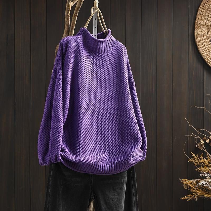 Women's Crew Neck Wool Pullover with Textured Pattern