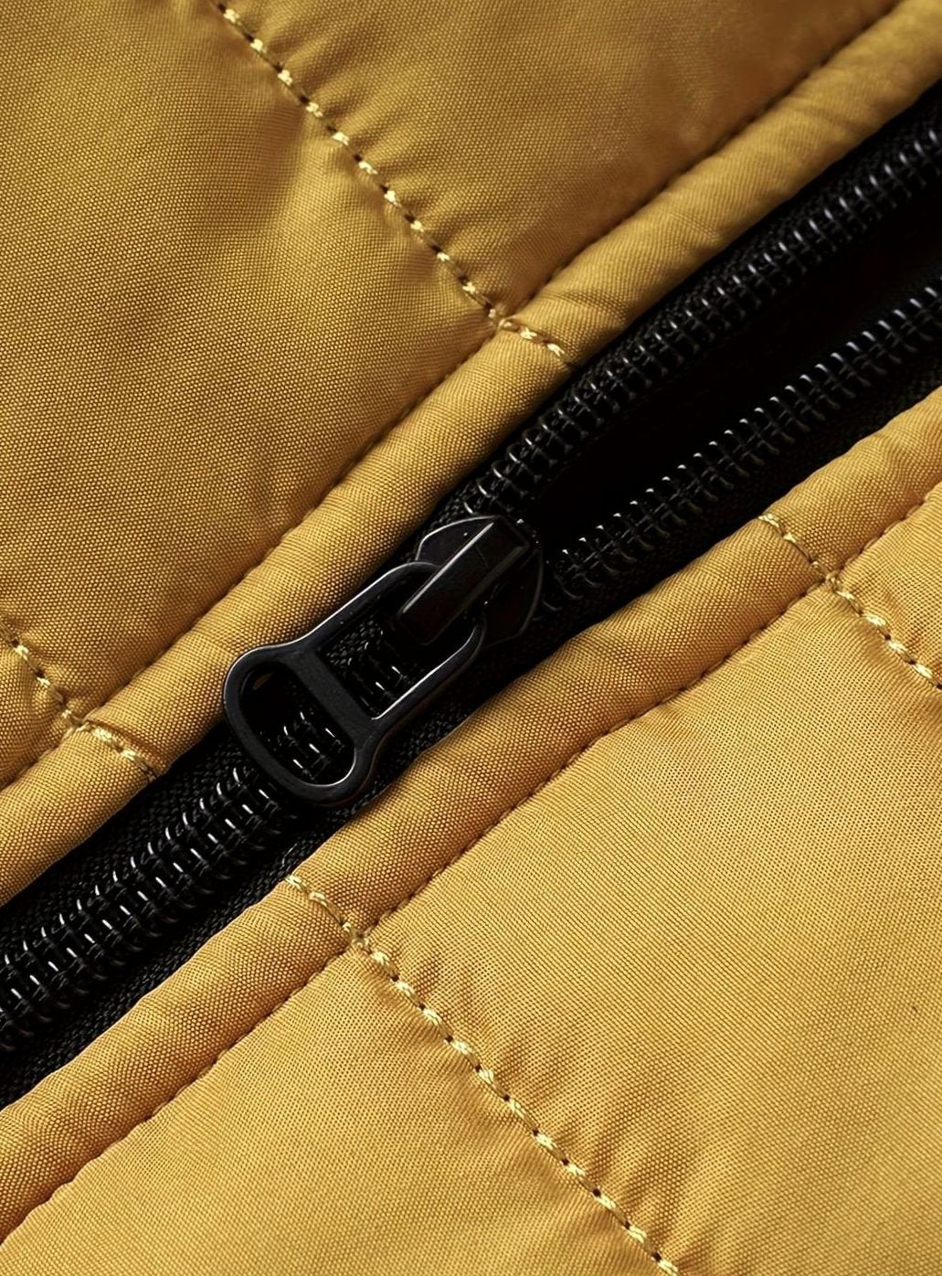 Men's Packable Zip-Front Padded Coat with Horizontal Quilting