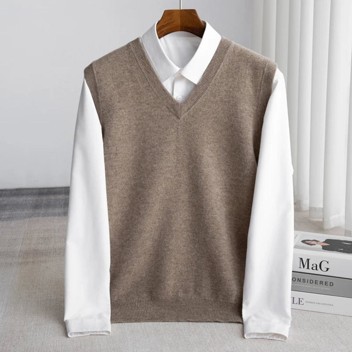Men's Extrafine Merino V-Neck Layering Knit Vest