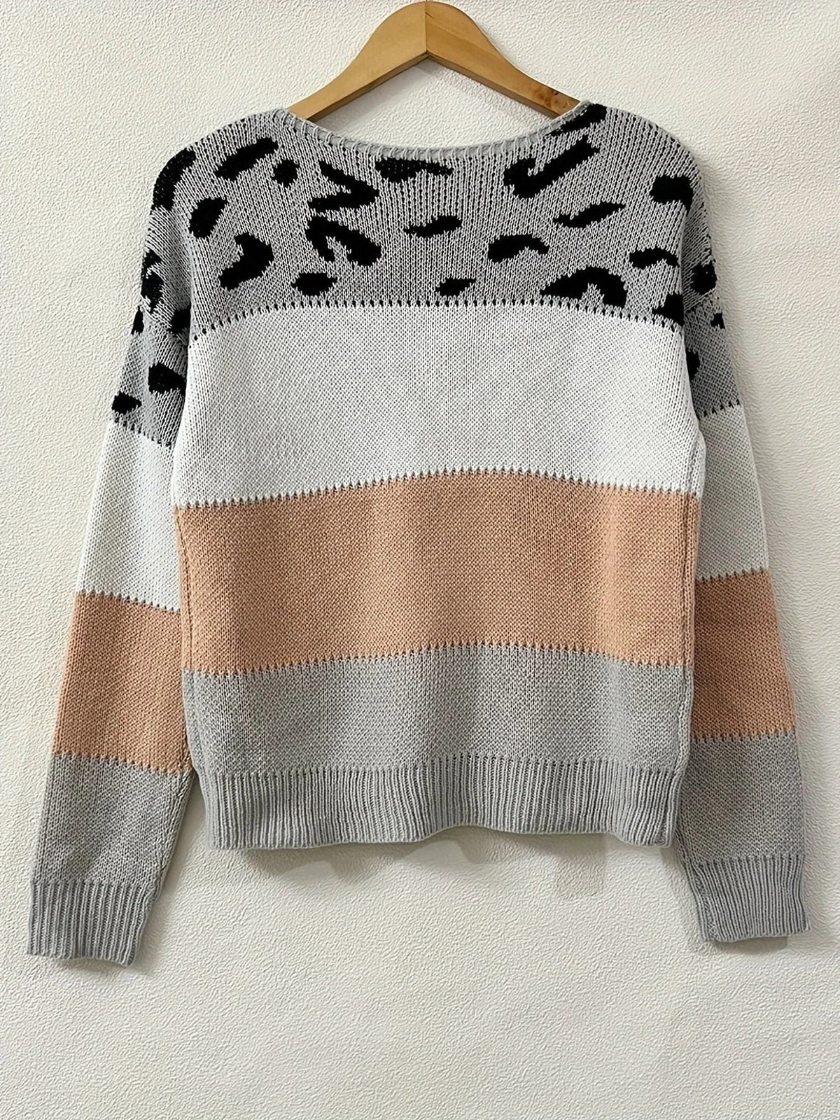 Women's Animal Print Yoke Crew Neck Knit Pullover