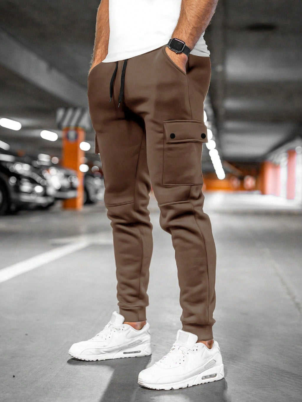 Men's Cropped Lightweight Stretch Fabric Jogger Pants