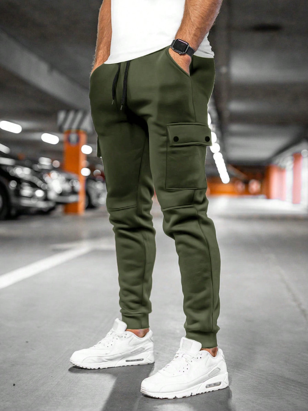 Men's Cropped Lightweight Stretch Fabric Jogger Pants