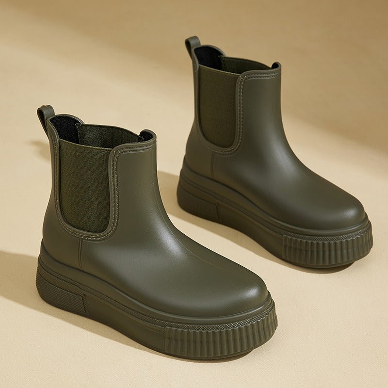 Women's Cushioned Platform Sole Chelsea Rain Booties