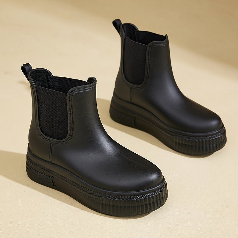 Women's Cushioned Platform Sole Chelsea Rain Booties