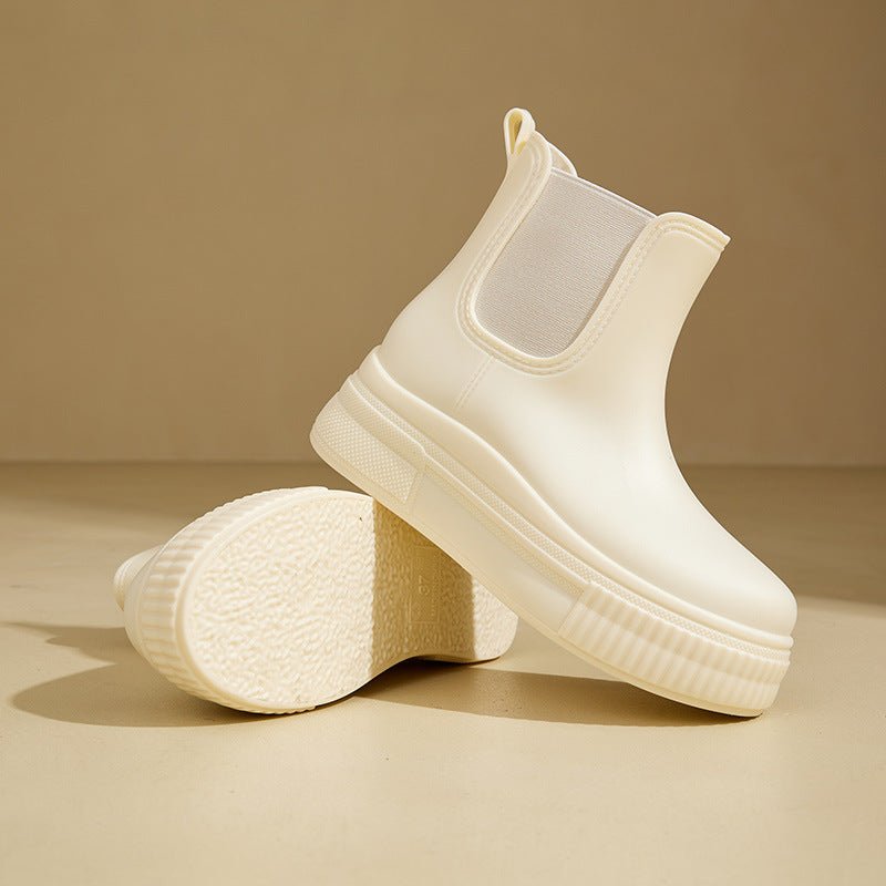 Women's Cushioned Platform Sole Chelsea Rain Booties
