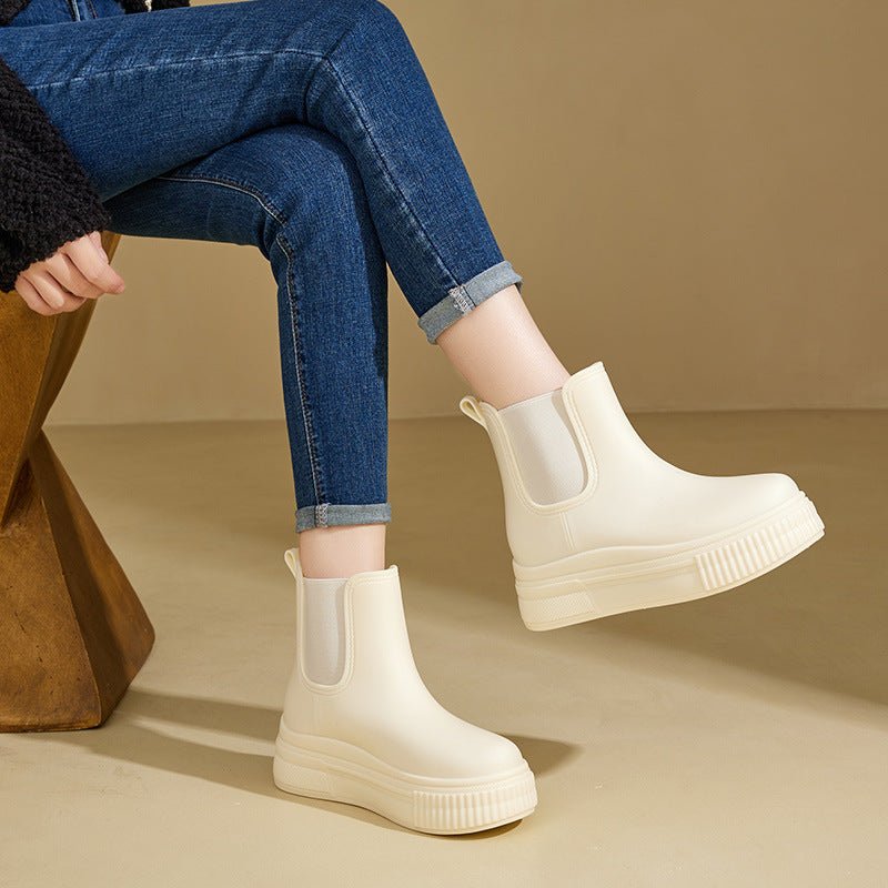 Women's Cushioned Platform Sole Chelsea Rain Booties