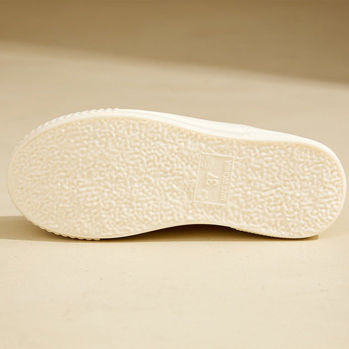 Women's Cushioned Platform Sole Chelsea Rain Booties