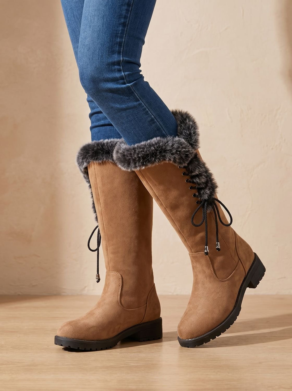 Women's Knee-High Snow Boots with Faux Fur Collar